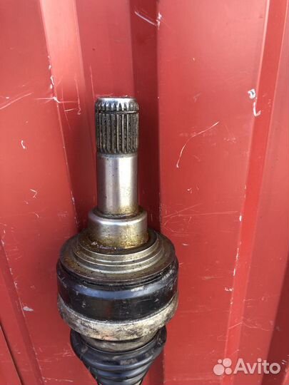 Полуось задняя правая бмв ф01 ф07 ф06 ф12 ф13 ф02