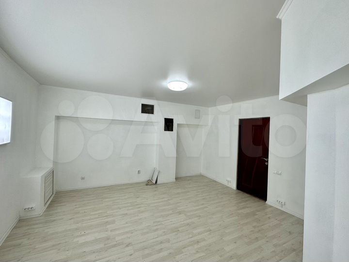 Свободного назначения, 270 м²