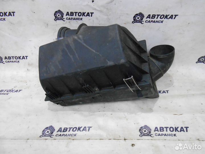 Корпус воздушного фильтра Мерседес 210