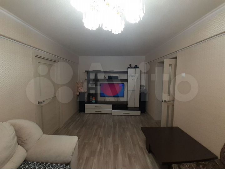 3-к. квартира, 58 м², 3/5 эт.