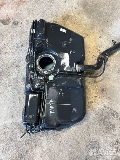 Бензобак Лада Гранта 21127 2017