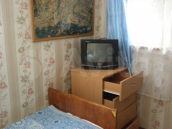 Комната 25 м² в 1-к., 1/2 эт.