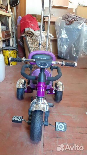 Детский трехколесный велосипед