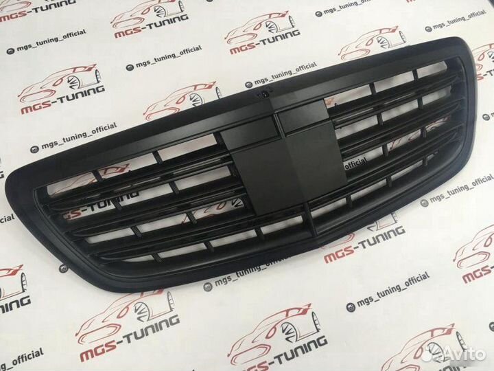 Решетка на Mercedes s-class w222 AMG Черный мат