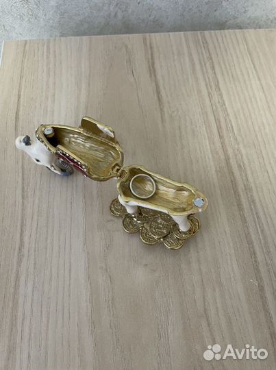 Шкатулка для украшений со стразами козлик