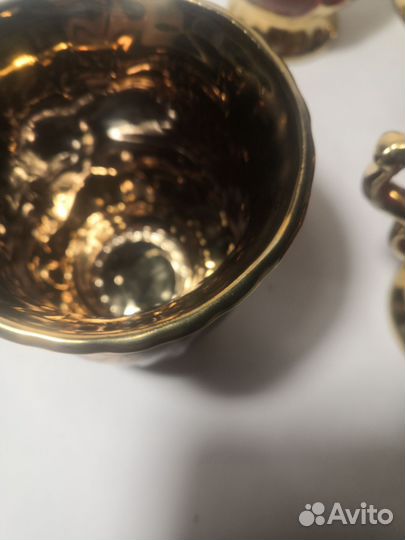 Фарфоровый чайный сервиз