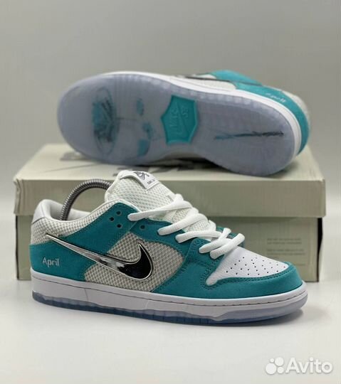 Кpоссовки Nike sв Dunk Lоw