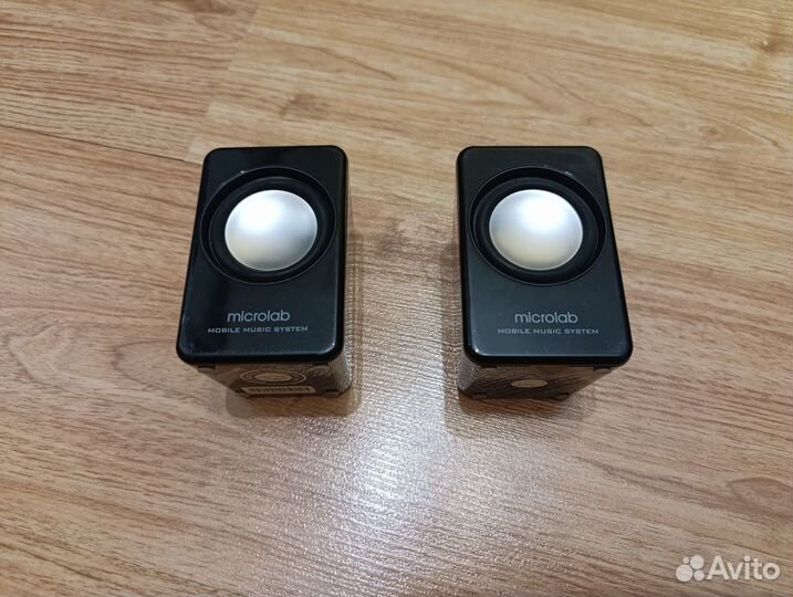 Колонки для компьютера Microlab