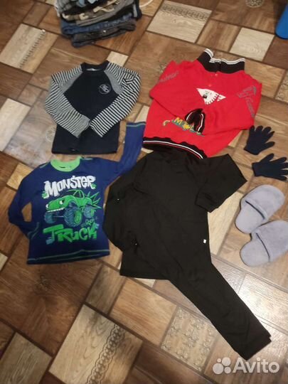 Детская одежда много. очень