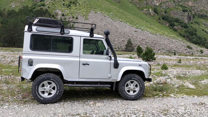 Land Rover Defender 2.5 МТ, 2004, 266 500 км