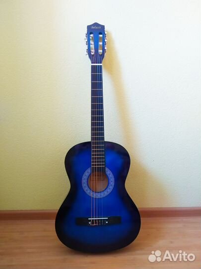 Гитара для начинающих (новая)