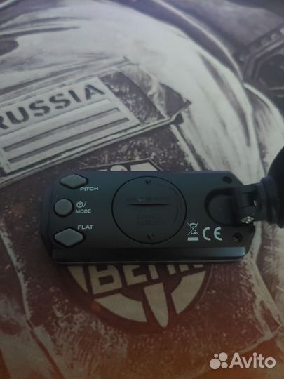 Тюнер для настройки гитары