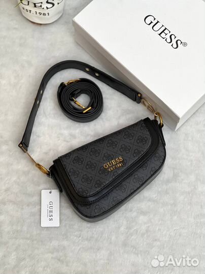 Сумочка Guess