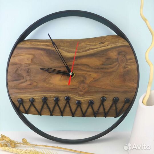 Часы из спила оливы 30 см