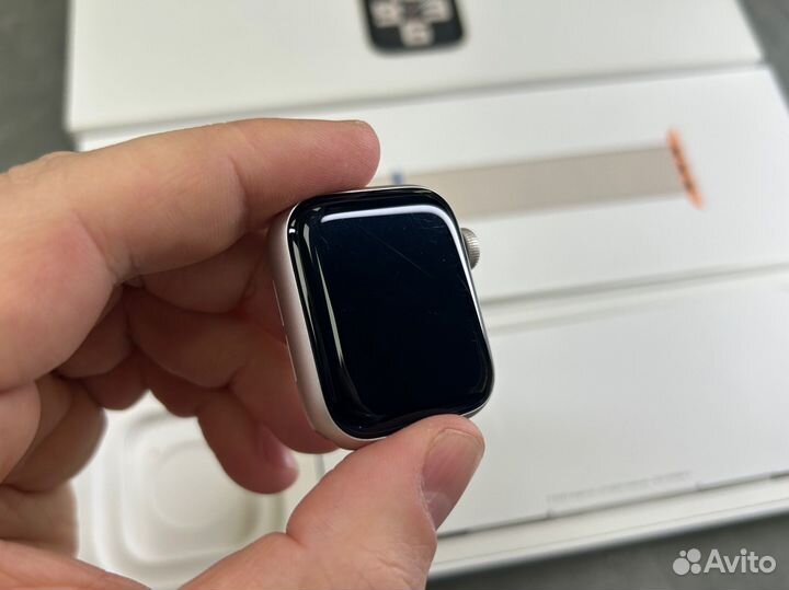 Apple Watch SE 40mm розовые