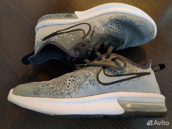 Кроссовки nike 36