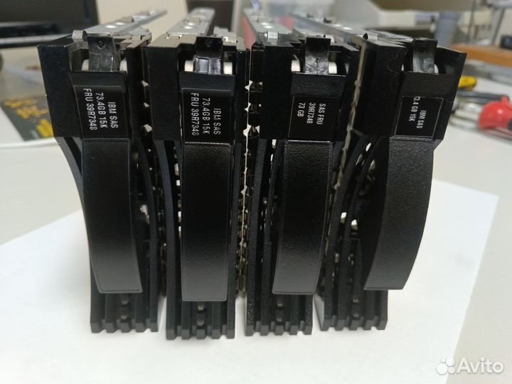 Салазки IBM для жестких дисков (42R4131)