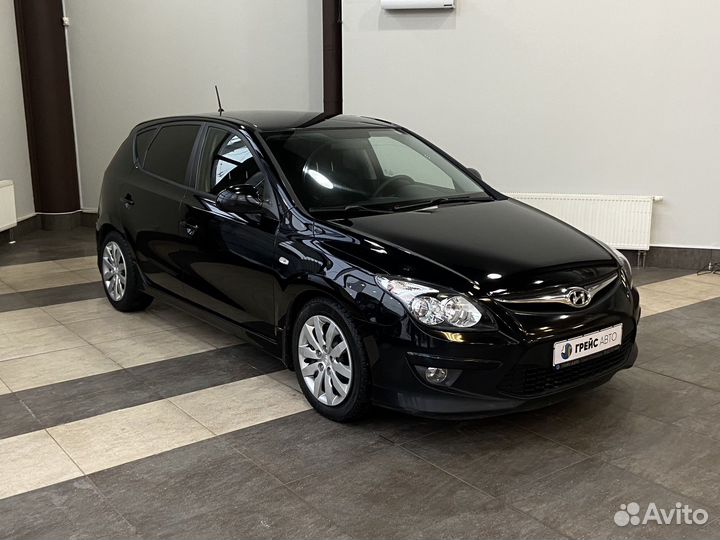 Hyundai i30 1.6 МТ, 2011, 268 623 км