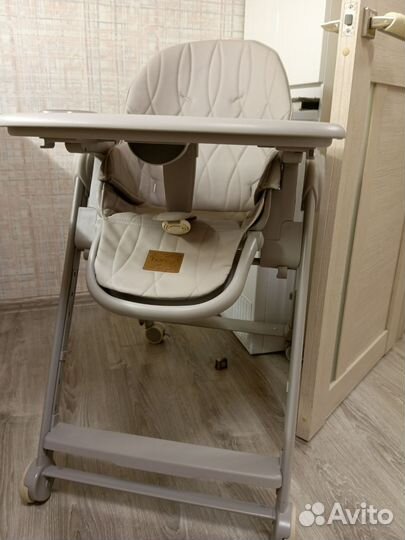 Стульчик для кормления happy baby