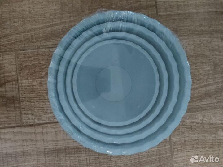 Набор пластиковых мисок из 4 шт