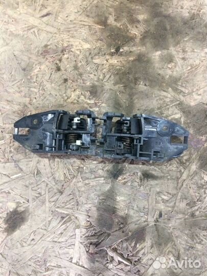 Ручка двери внутренняя Mitsubishi Lancer 9