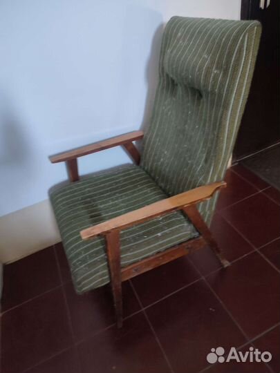 Кресло на колёсах