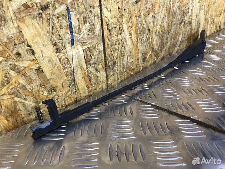 Поводок стеклоочистителя передний левый Opel Astra