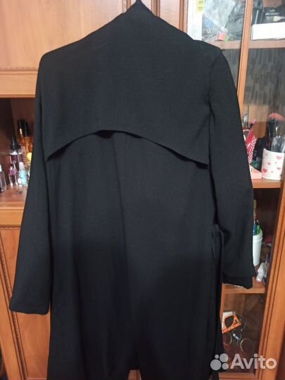 Пальто черное на молнии