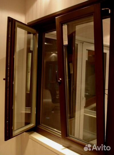 Окна пластиковые коричневые