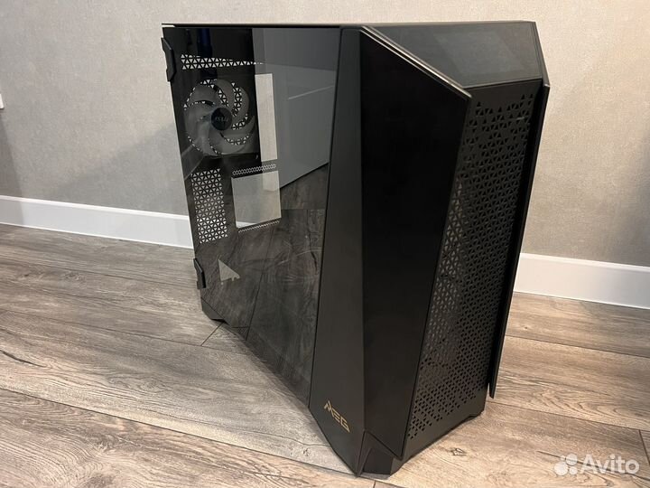 Корпус MSI MEG prospect 700R