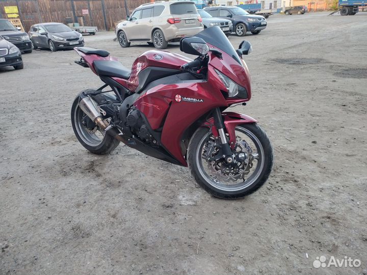 Honda cbr1000rr fireblade