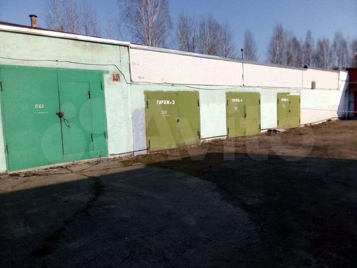 Гараж, > 30 м²