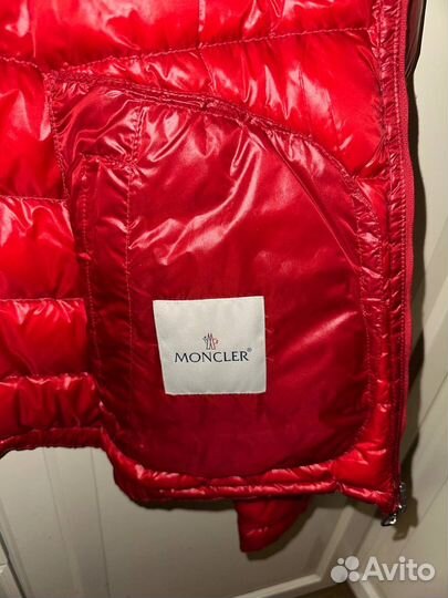 Пуховик Moncler