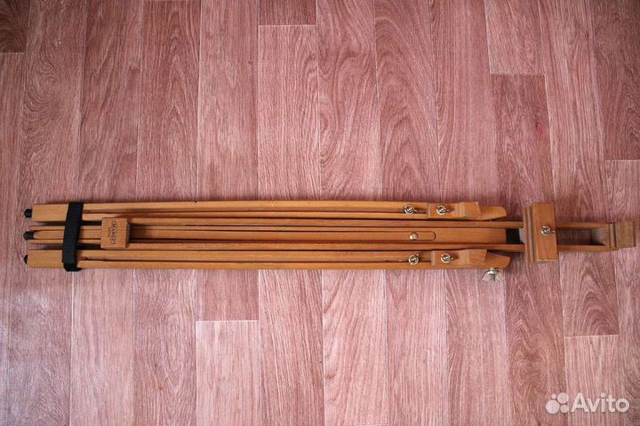 Мольберт художественный