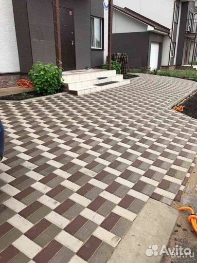 Укладка тротуарной плитки, установка бордюров