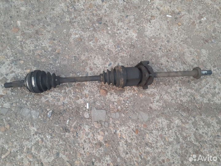 Привод правый передний на тойота ипсум