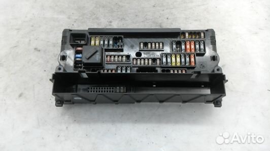 Блок предохранителей BMW 7 F01 (70F09M102)