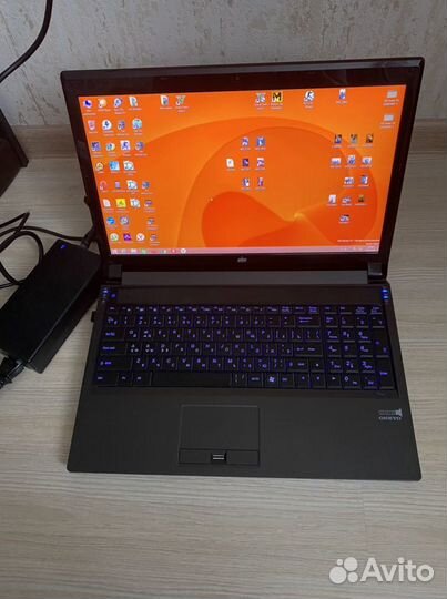 DNS intel core i7 2.30 GHz, Ram 16 gb, ssd 512 gb