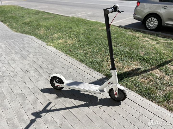 Самокат взрослый Xiaomi Mijia M365