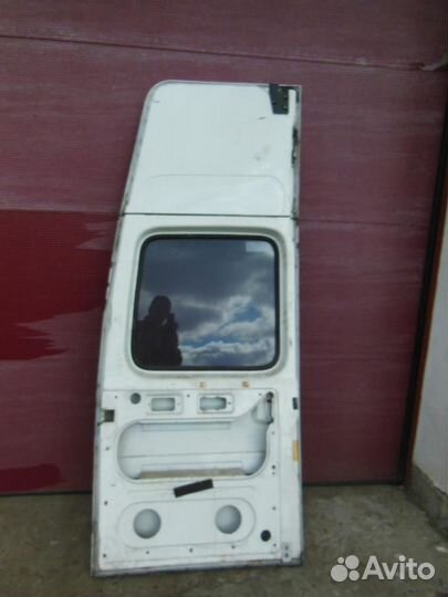 Дверь багажника правая Ford Transit/Tourneo/Transi