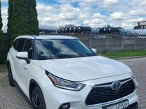 Toyota Highlander 2.5 AT, 2021, 51 000 км, с пробегом, цена 2 980 000 руб.