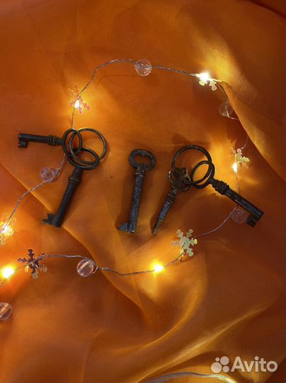 Старинные Ключи 5 штук