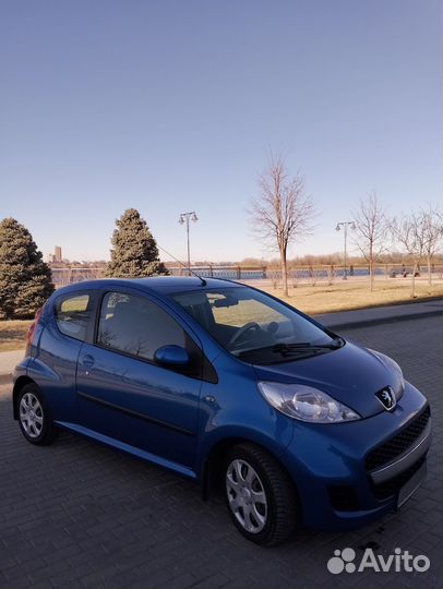 Peugeot 107 1.0 AMT, 2010, 195 000 км