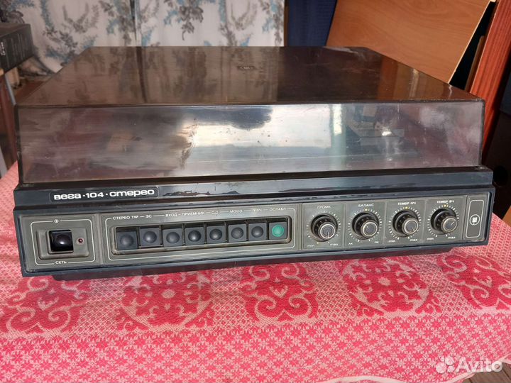 Проигрыватель винила Вега 104