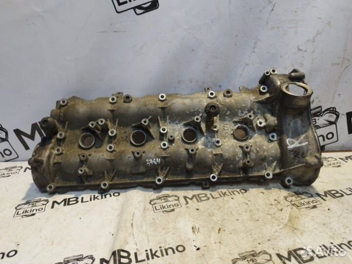 Клапанная крышка правая Mercedes M273