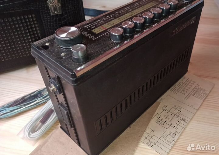 Советский армейский радиоприёмник Маяк-М, СССР