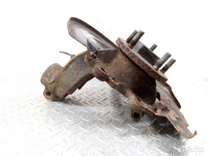 Кулак поворотный левый Ford Escape 3