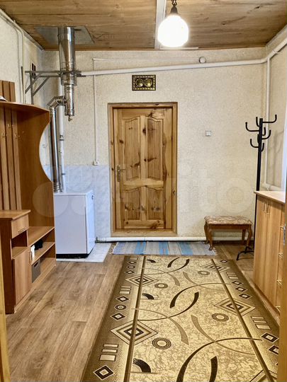 Дом 200 м² на участке 7 сот.