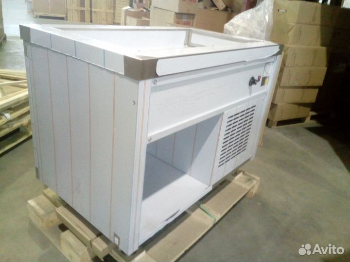 Охлаждаемый прилавок-витрина (линия раздачи)