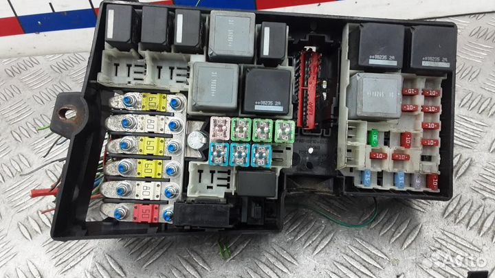 Блок предохранителей Ford Kuga
